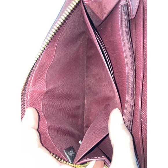 COACH 54007 LARGE WINE CROSSGRAIN LEATHER WALLET - Picture 11 of 16